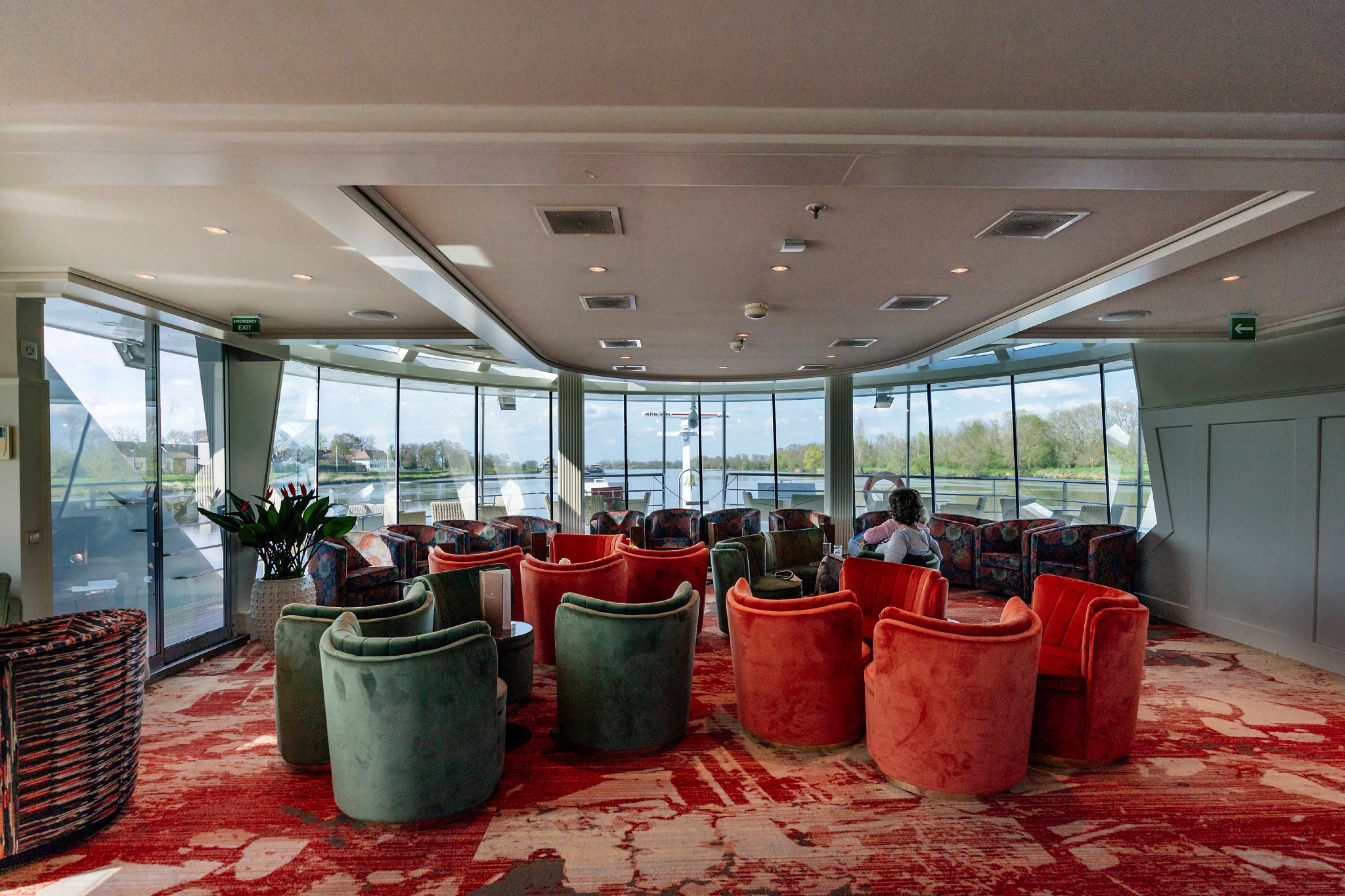 AmaCello - Main Lounge & Bar